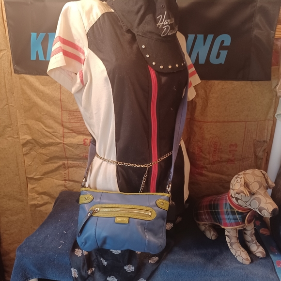 Coach crossbody - Picture 9 of 11